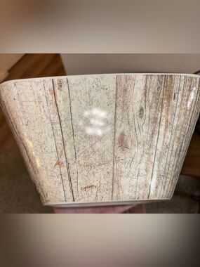 Citrus Grove Rustic White Wood Pattern & White Textured Plastic Fruit Bowl NWOT